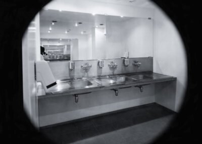 Ankstyvosios ŠMC interjero adaptacijos. 1998